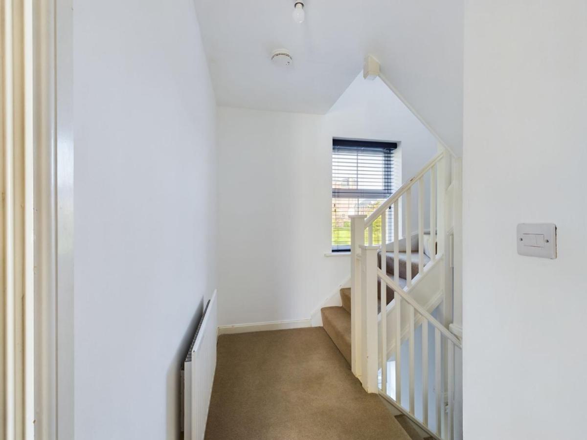247 Serviced Accommodation In Stafford- 3Br Townhouse Eksteriør bilde