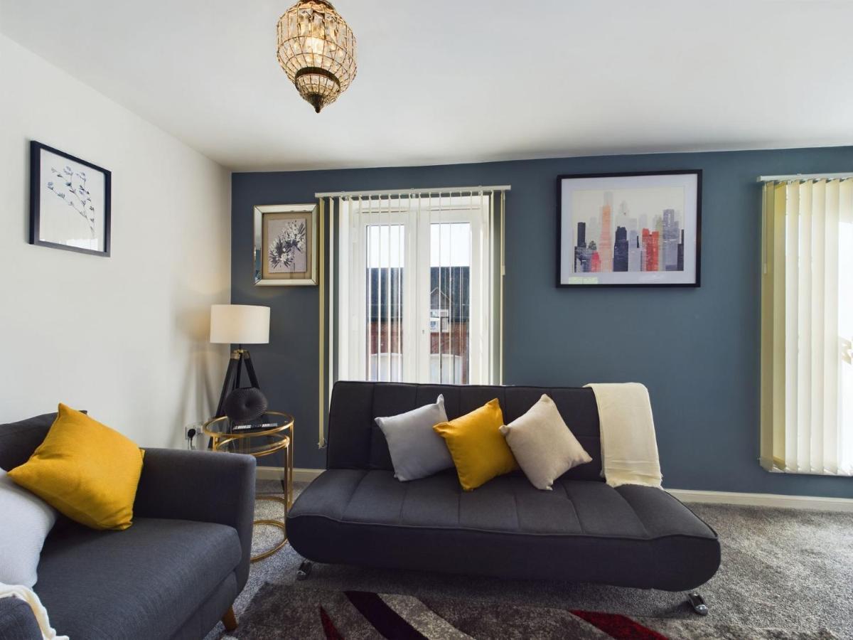 247 Serviced Accommodation In Stafford- 3Br Townhouse Eksteriør bilde
